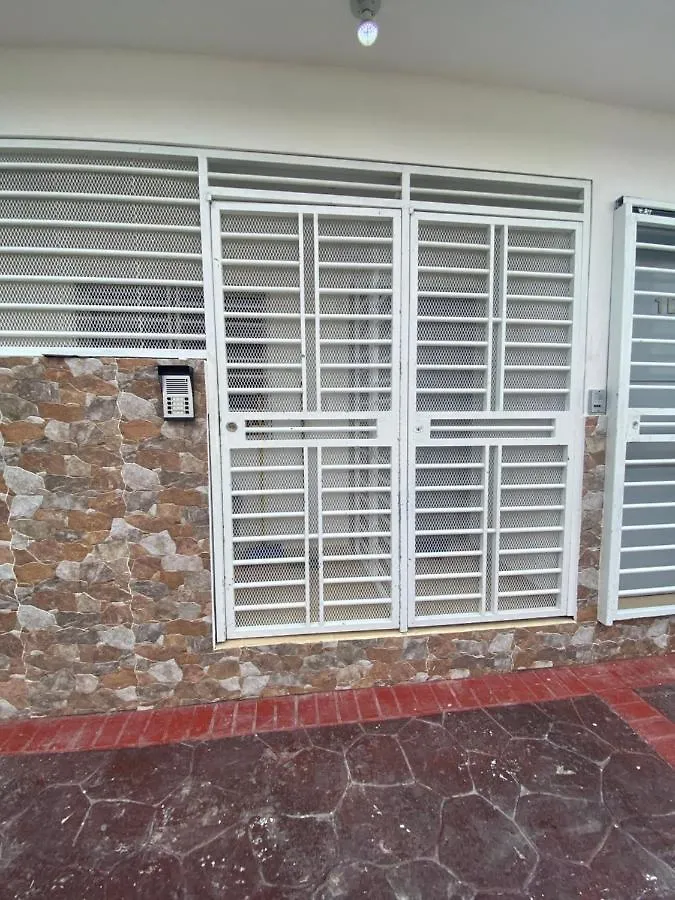 Acogedor apto. céntrico proximo agora mall DN Saint-Domingue